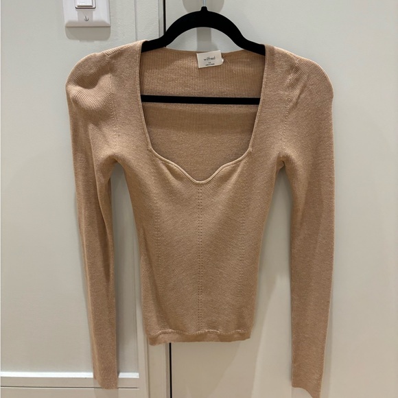 Aritzia Tuscany sweater in colour Camel in XS - Picture 1 of 5